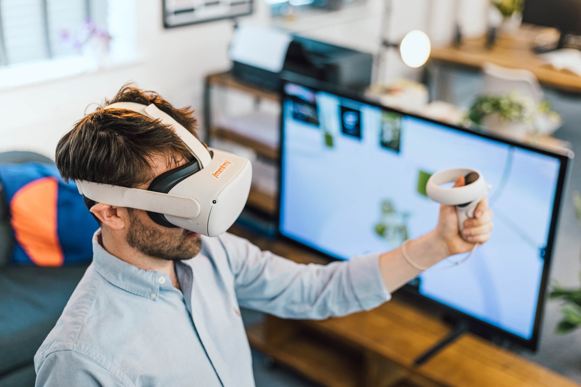 mmtm developer using VR headset